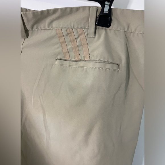 ADIDAS Men’s Khaki Golf Activewear Athletic Anti-Slip Grip Casual Shorts Sz 42 - Picture 12 of 16